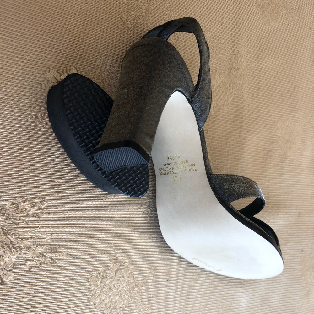 Silver sandal unlisted